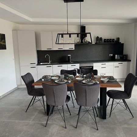 Rathausplatz Residenz Apartment Ubach-Palenberg Ngoại thất bức ảnh